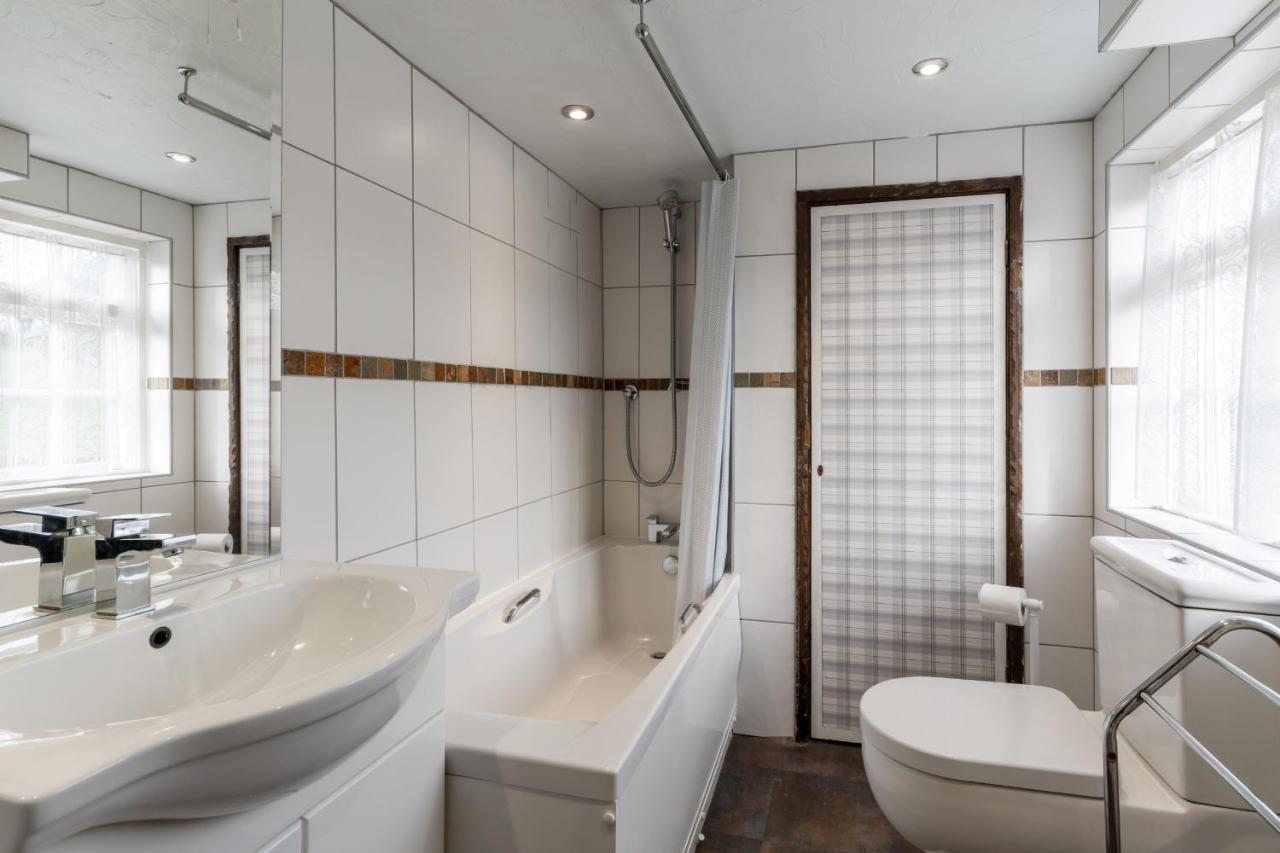Finest Retreats - The Old Church House Inn Broadhempston Exteriér fotografie