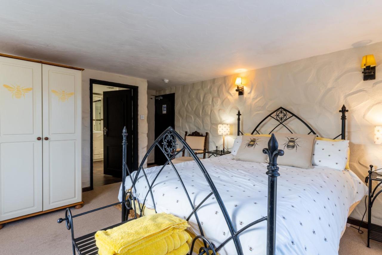 Finest Retreats - The Old Church House Inn Broadhempston Exteriér fotografie