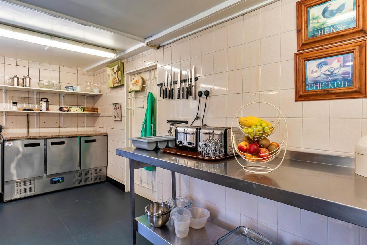 Finest Retreats - The Old Church House Inn Broadhempston Exteriér fotografie
